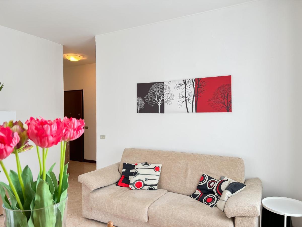 Sunrise 15 Min Duomo Apartment Milano Ngoại thất bức ảnh